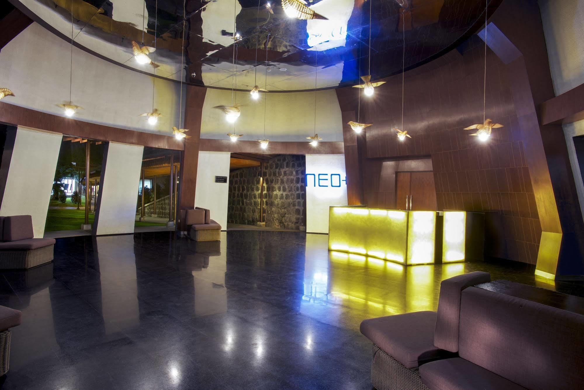 Hotel Neo+ Green Savana Sentul City Bogor Eksteriør bilde